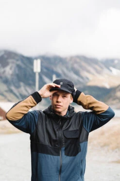 Mons Royale Decade Mid Hoody -MAO Ski Butik 100479 1159 567 405